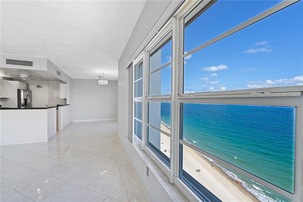 Regency Tower - Residential