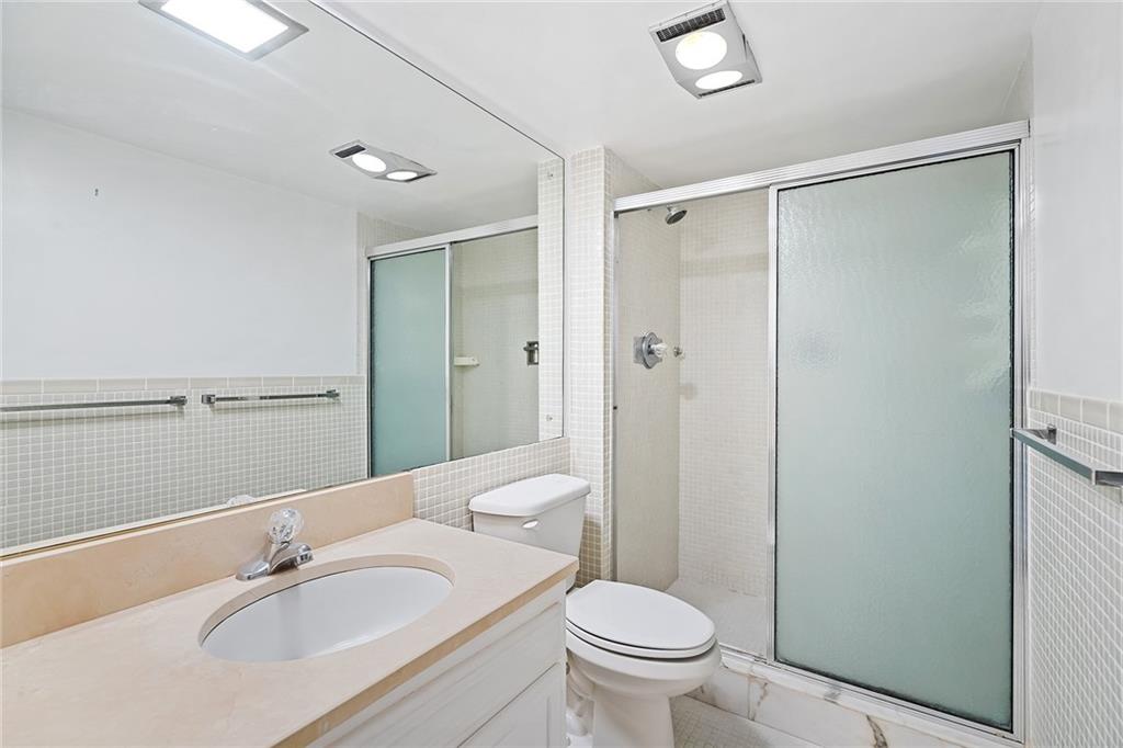 Regency Tower - Residential