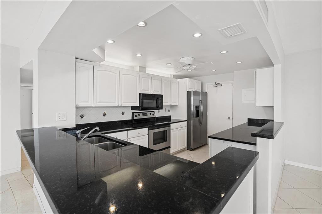 Regency Tower - Residential