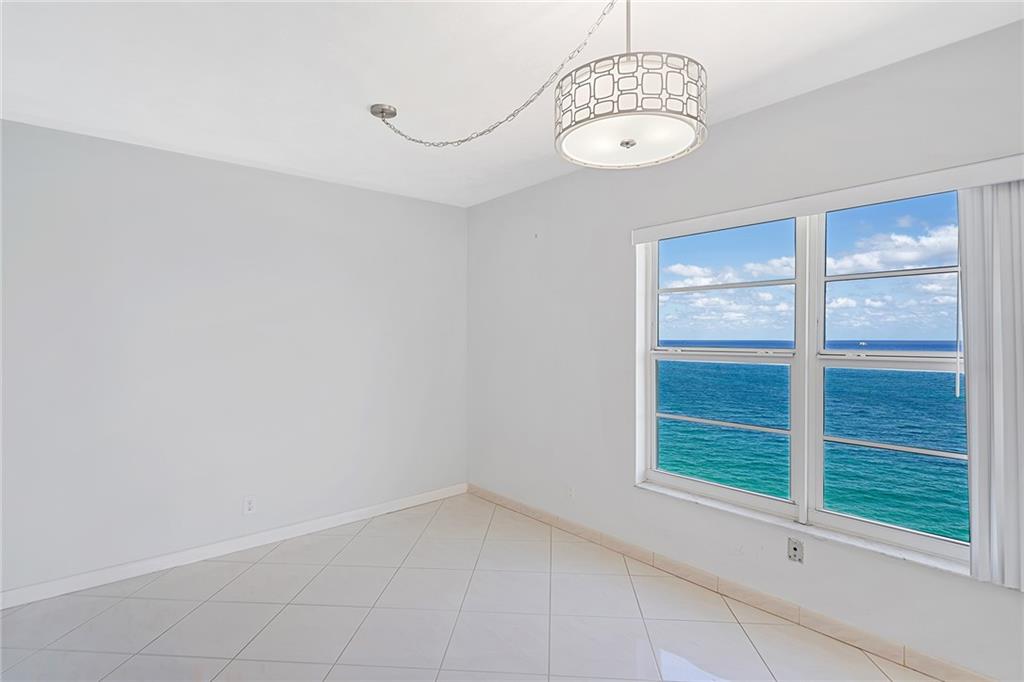 Regency Tower - Residential