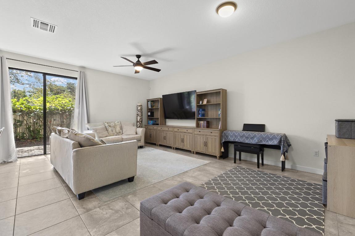 ASHTON PARC - Residential