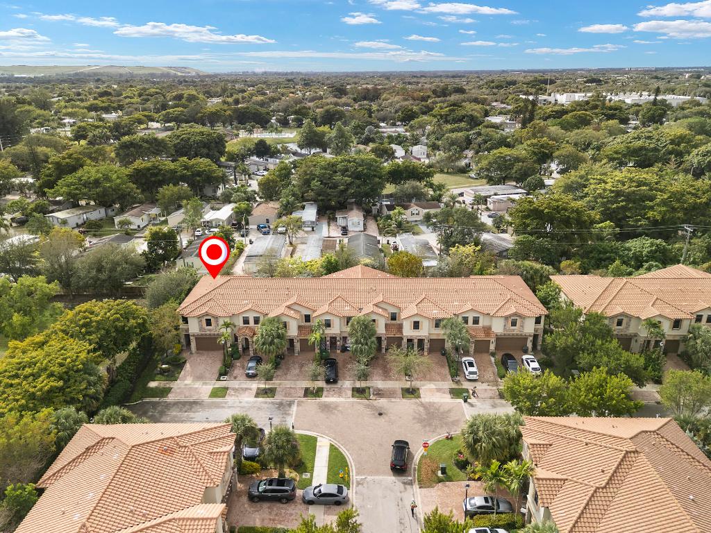 ASHTON PARC - Residential