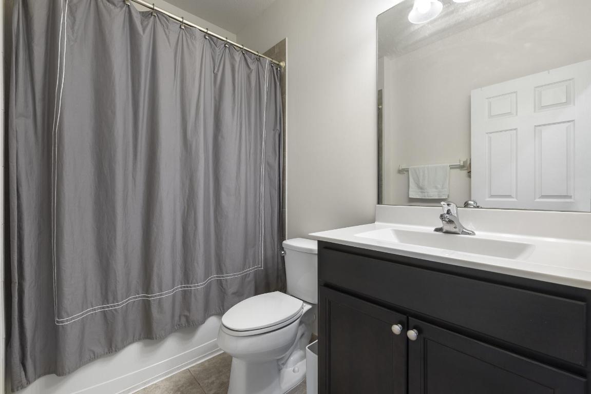 ASHTON PARC - Residential