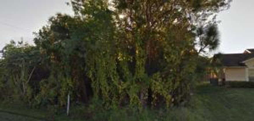 1/4 ACRE SINGLE FAMILY RESIDENTIAL LOT, CITY WATER AND SEWER AVAILABLE,  EXISTING WELL MAINTAINED HOMES SURROUND LOT, EASY ACCESS TO FLORIDA TURNPIKE, CLOSE TO SHOPPING, DINING, LOOKING TO BUILD A NEW HOME...I HAVE A CUSTOM BUILDER THAT CAN BUILD WHAT YOU WANT