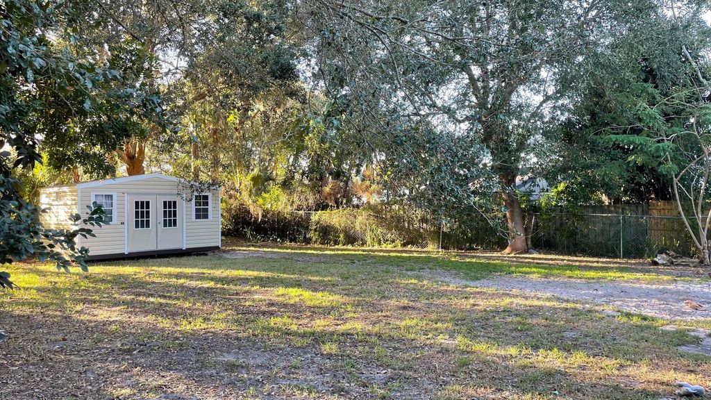 Photo of 1818 SE Vesthaven Court, Port Saint Lucie, FL 34952 (MLS # R10938976)