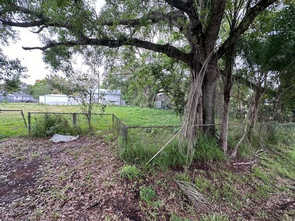 Photo of 3404 Sarasota Avenue, Fort Pierce, FL 34947 (MLS # R10964131)