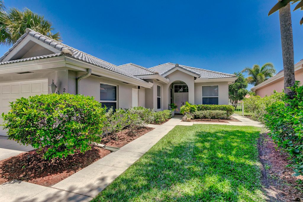 Photo of 247 Hampton Place, Jupiter, FL 33458 (MLS # R11048627)