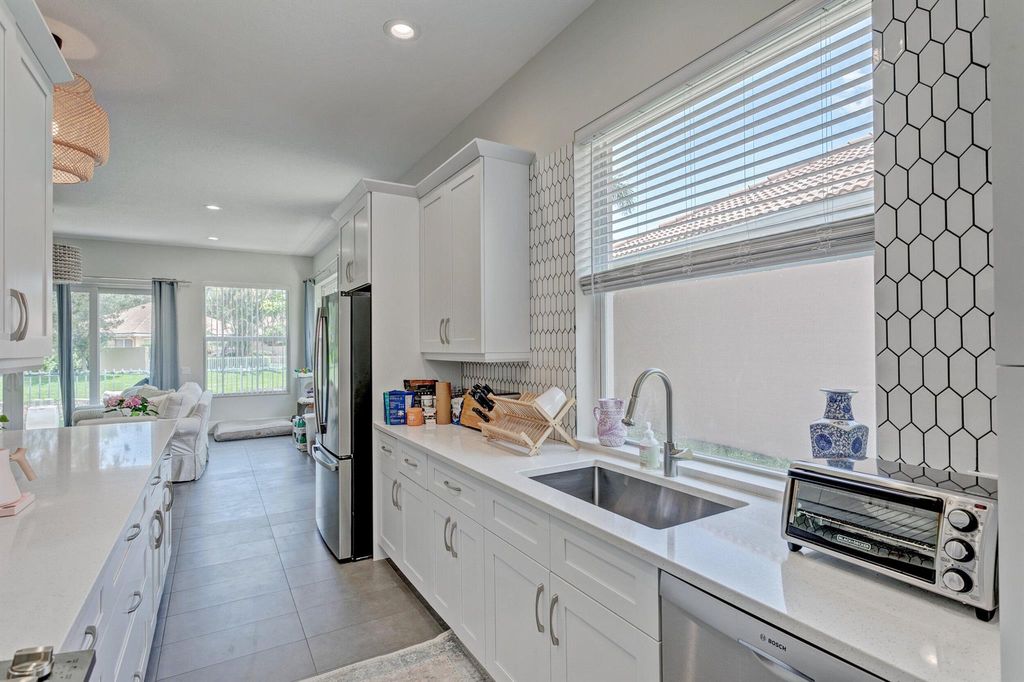 Photo of 247 Hampton Place, Jupiter, FL 33458 (MLS # R11048627)