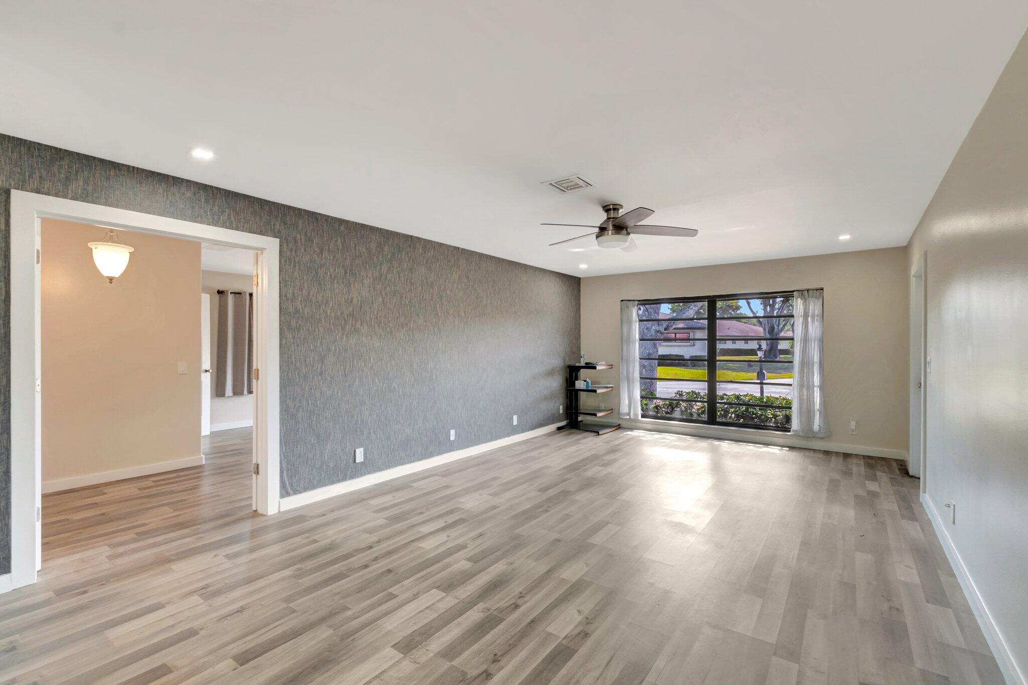 GREENTREE VILLAS CONDO - Residential