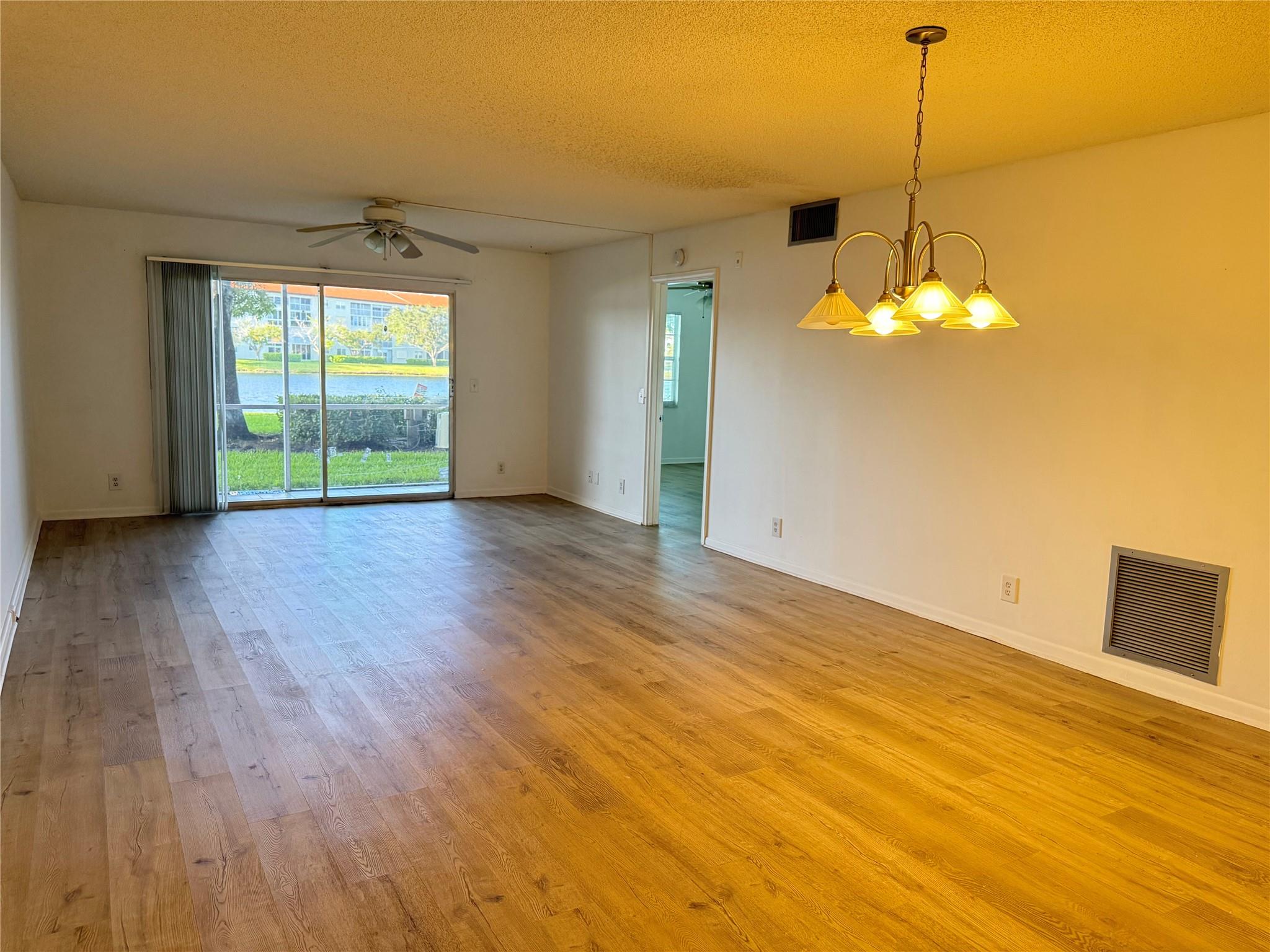 IVANHOE - Residential