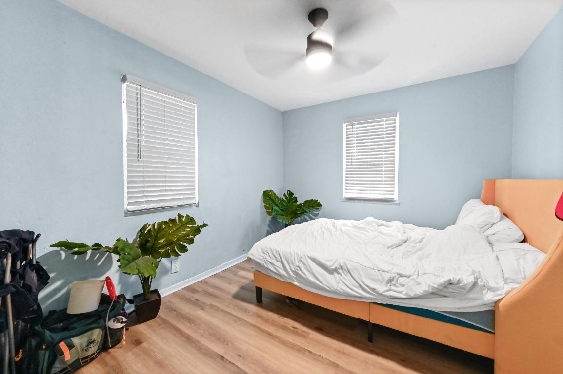 LAKE WORTH TOWN - Residential Income