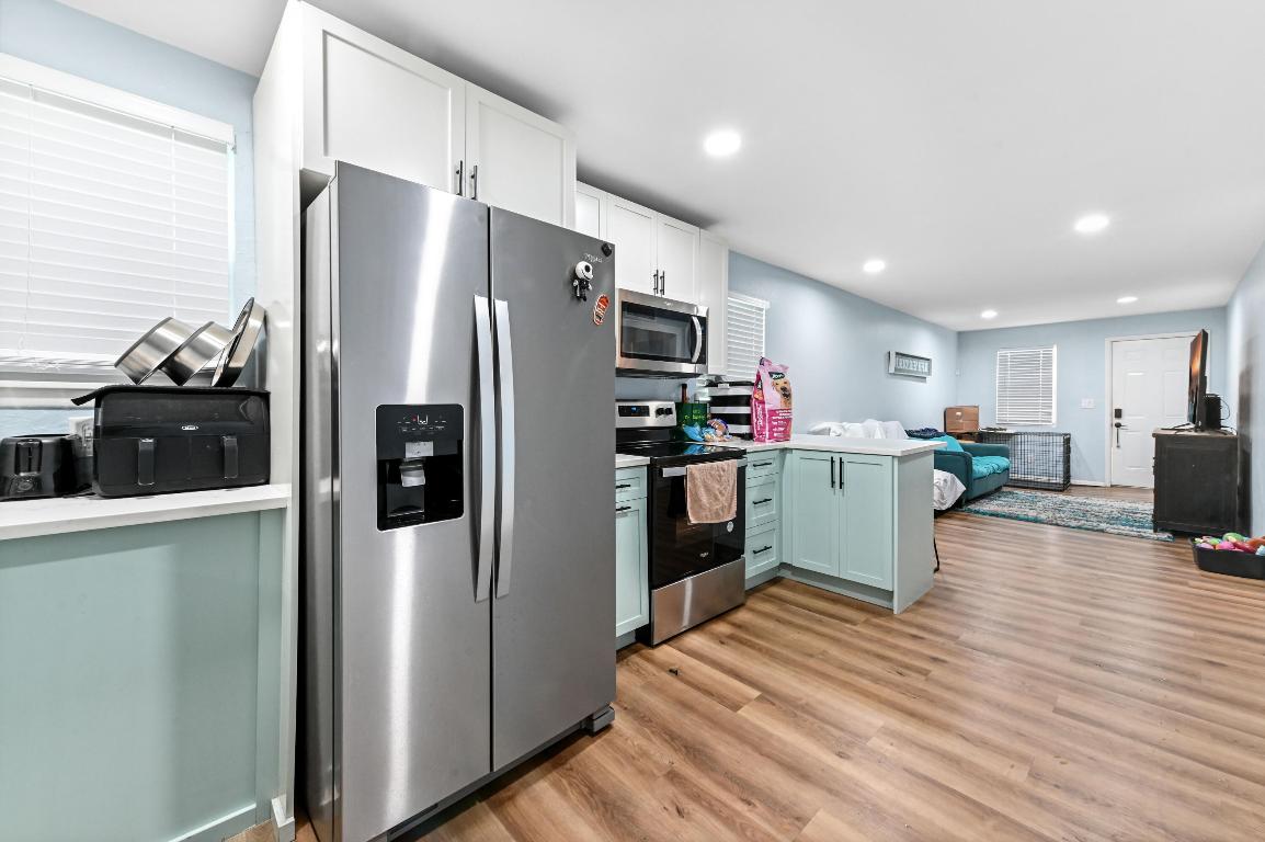 LAKE WORTH TOWN - Residential Income