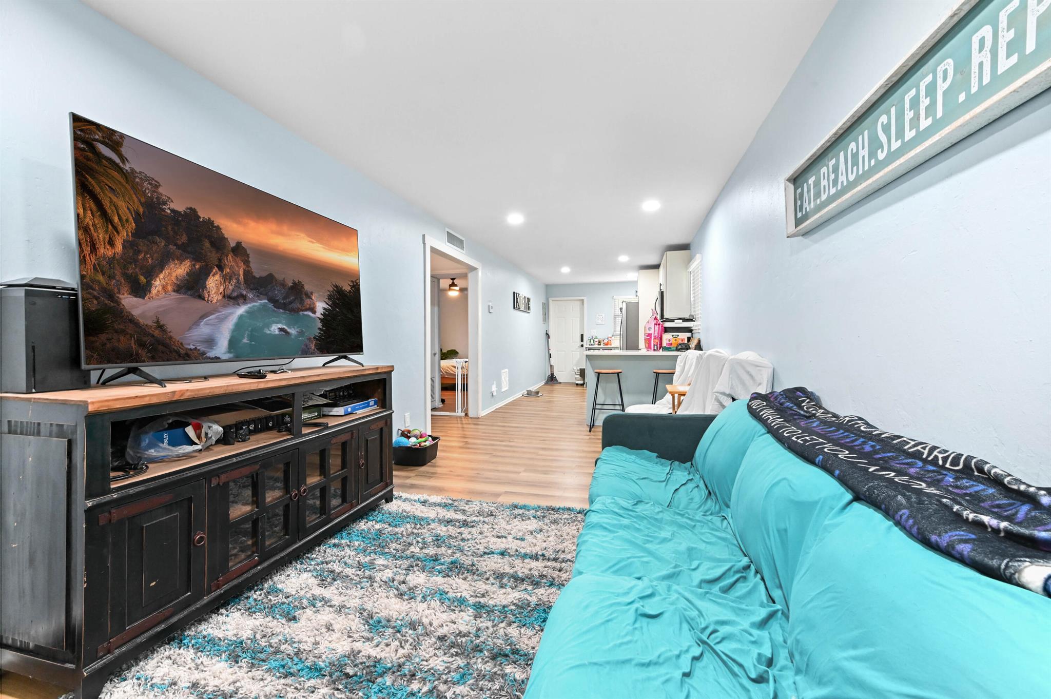 LAKE WORTH TOWN - Residential Income