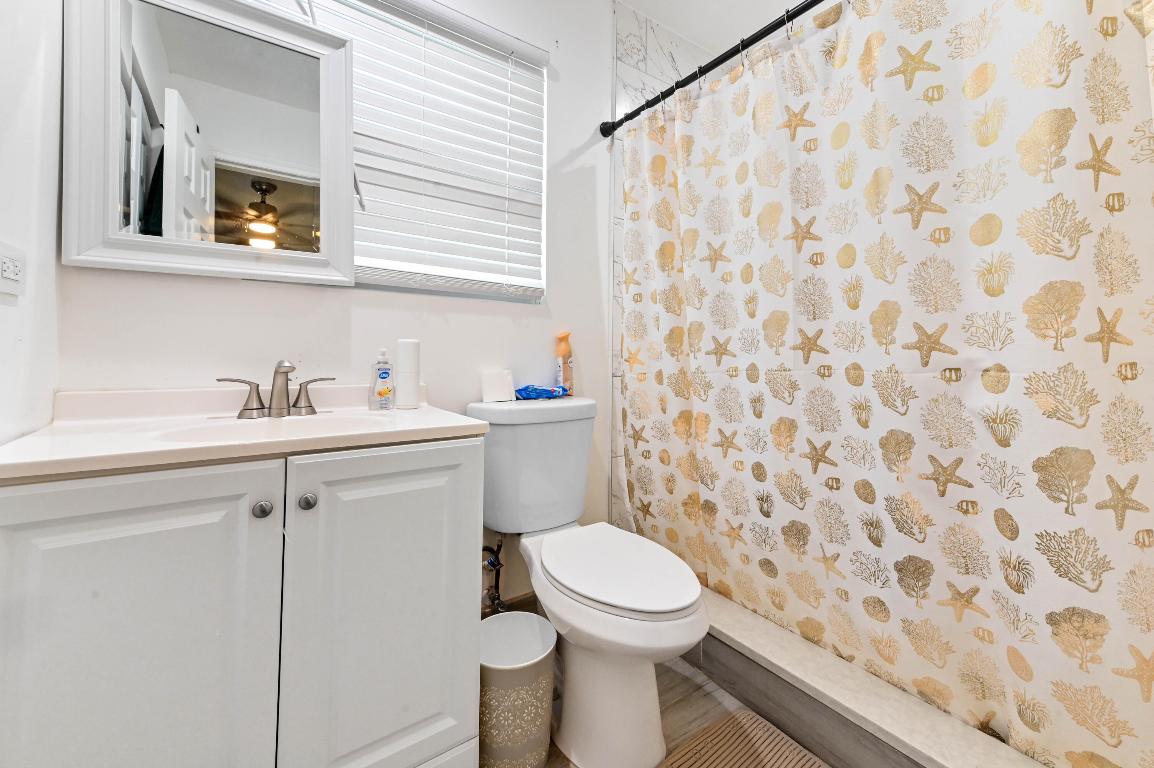 LAKE WORTH TOWN - Residential Income