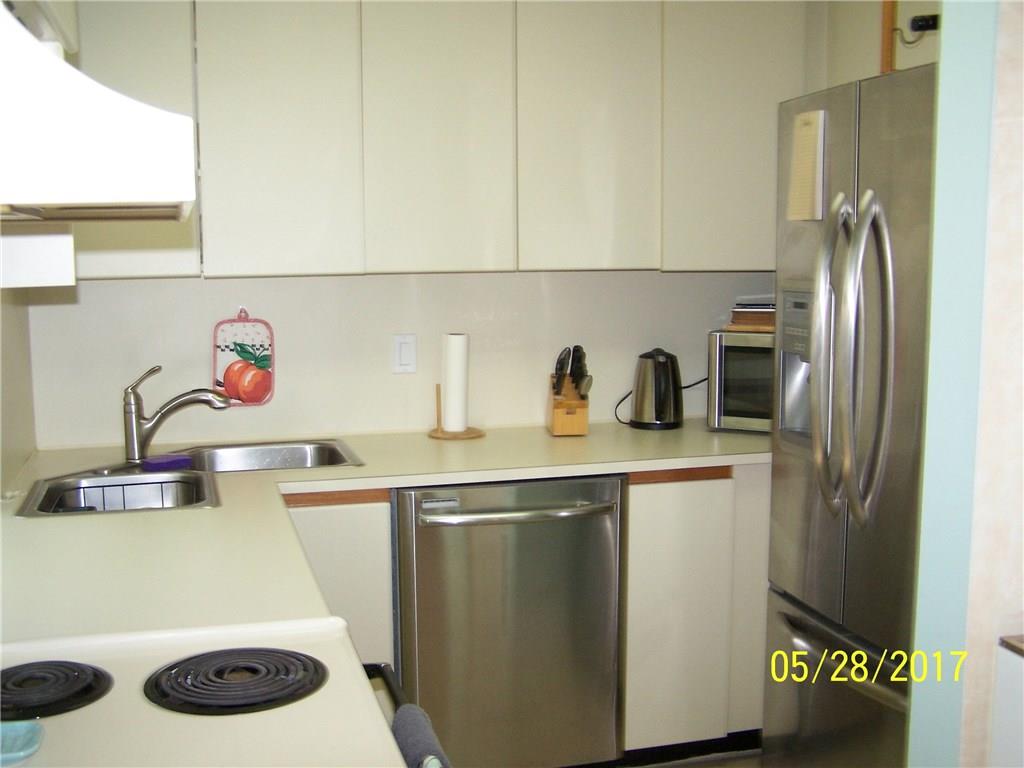 VILLAGE HOMES COUNTRY ISL - Residential