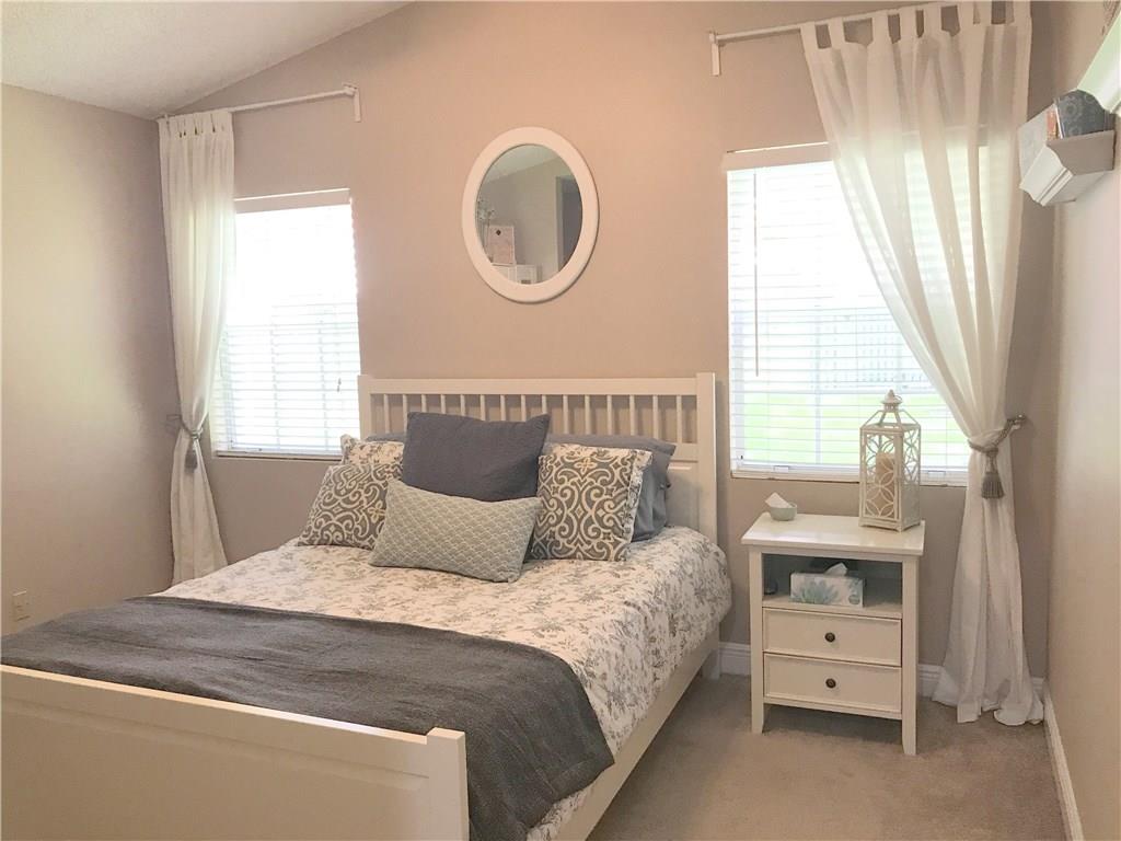 VILLAGE HOMES COUNTRY ISL - Residential