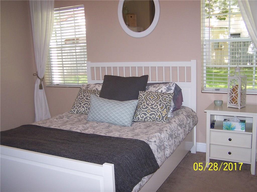 VILLAGE HOMES COUNTRY ISL - Residential