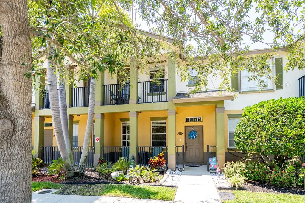 Photo of 1984 SE Avon Park Drive, Port Saint Lucie, FL 34952 (MLS # R10801303)