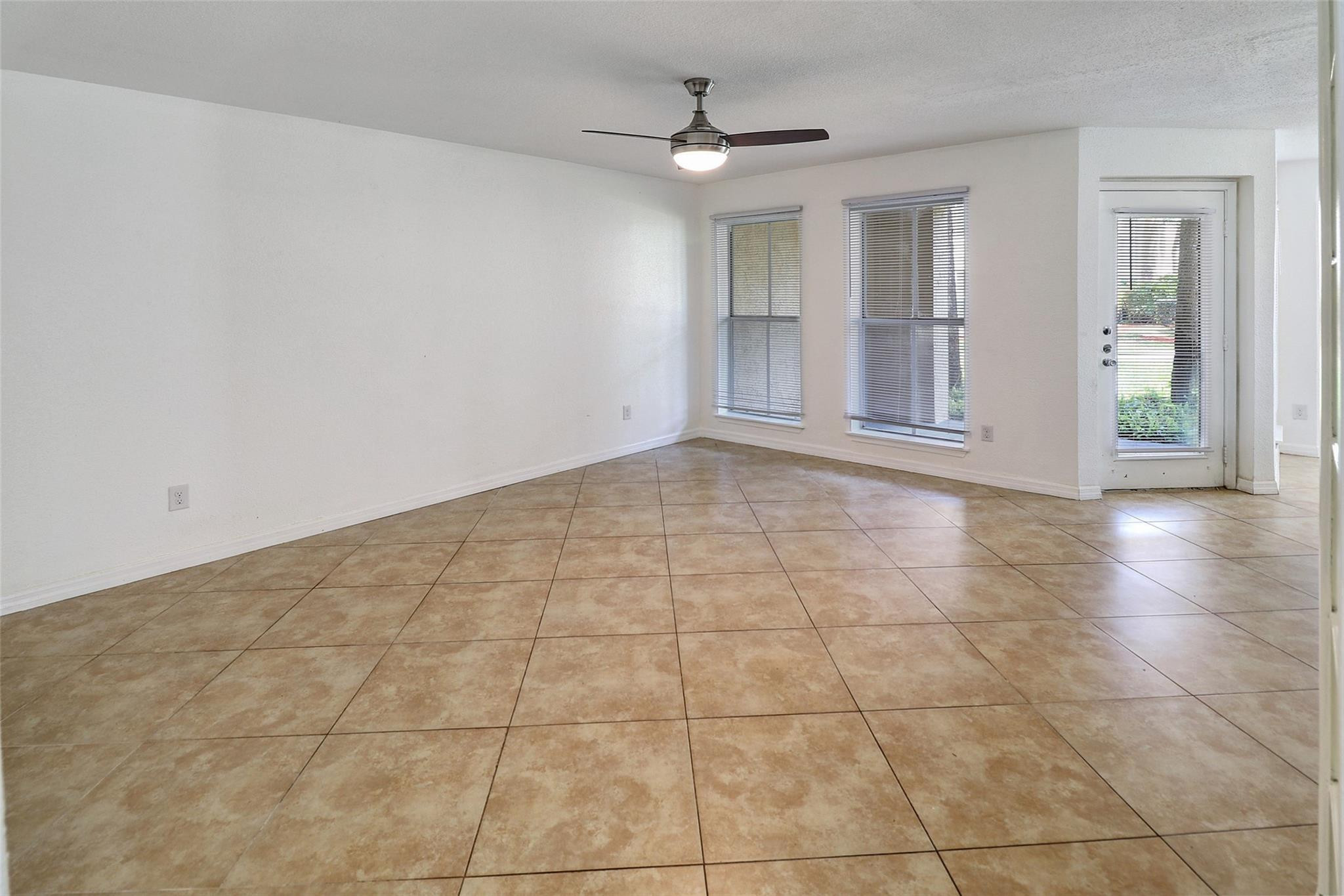 SAVANNAH AT RIVERSIDE - Residential