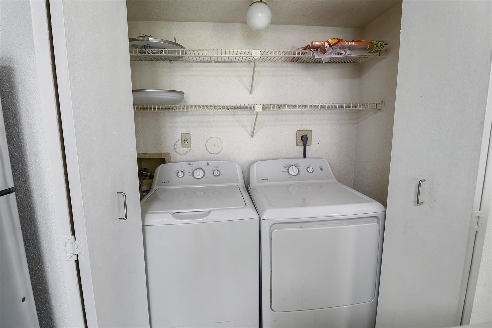 SAVANNAH AT RIVERSIDE - Residential