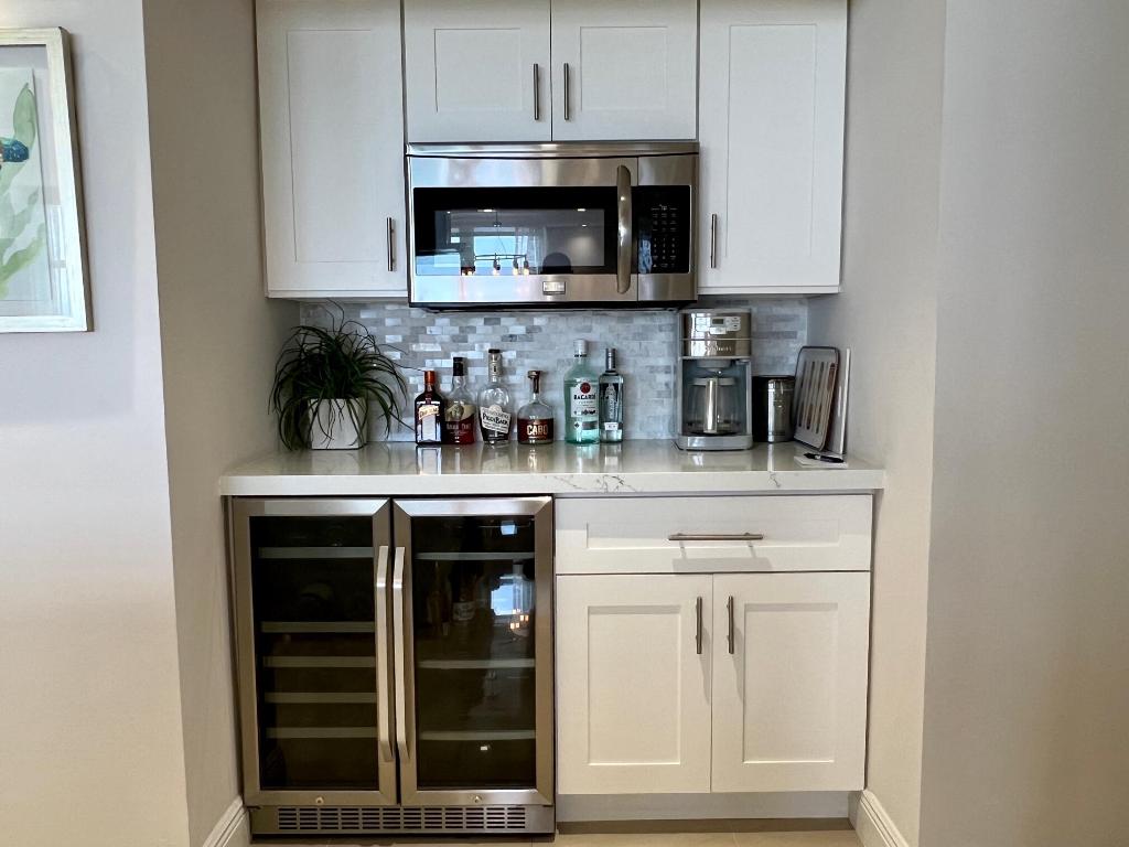 AQUARIUS CONDO - Residential Lease