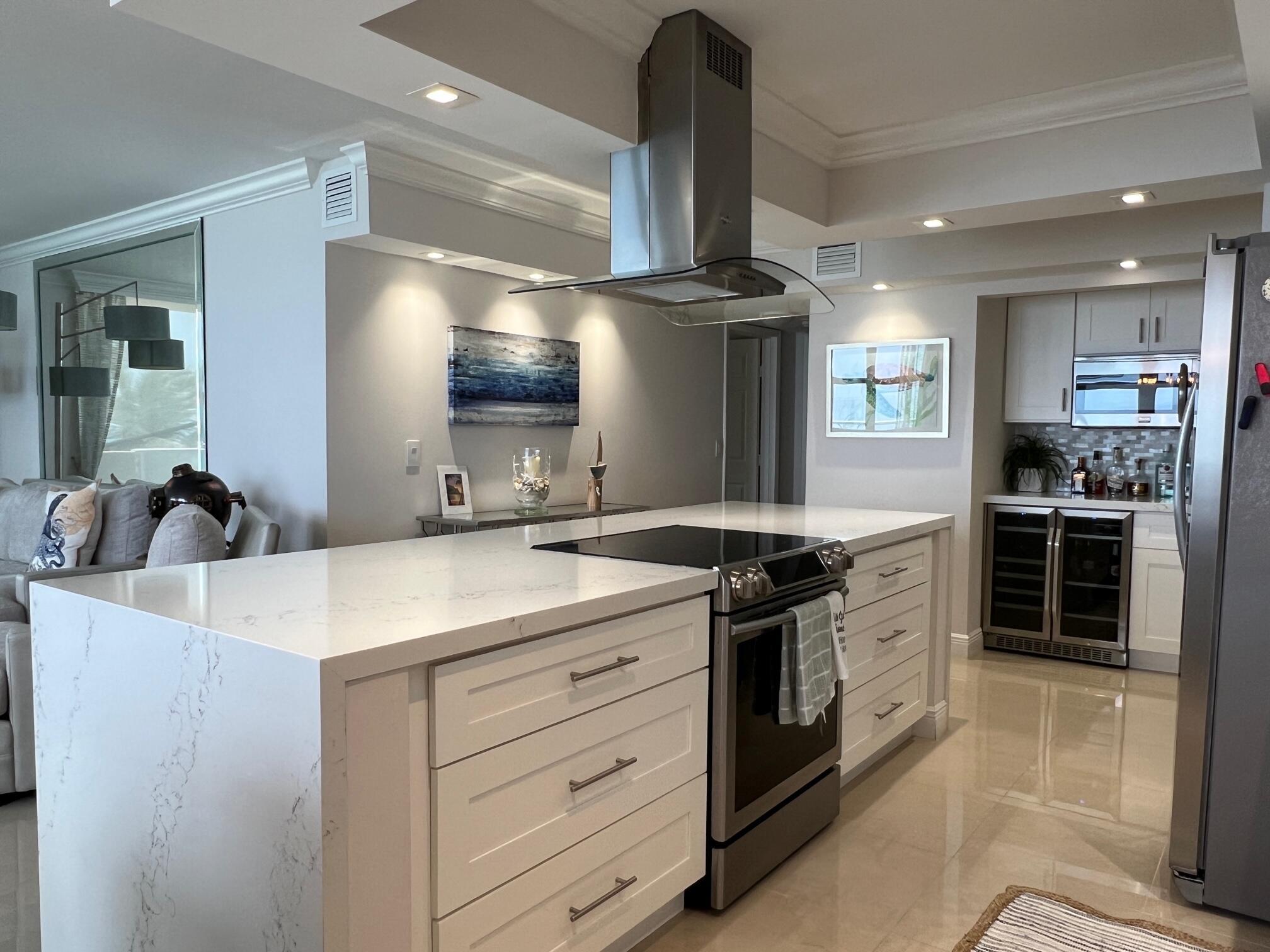 AQUARIUS CONDO - Residential Lease