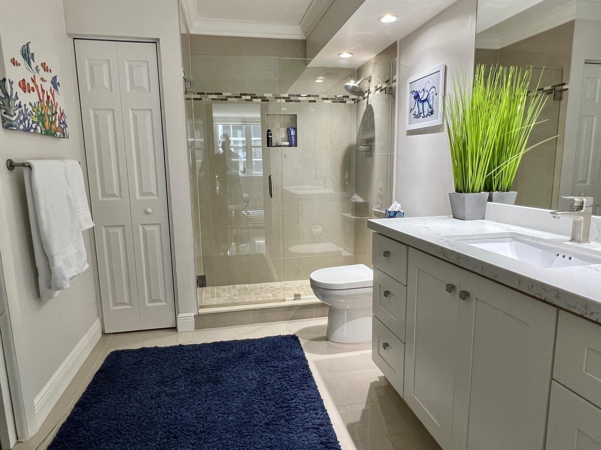 AQUARIUS CONDO - Residential Lease