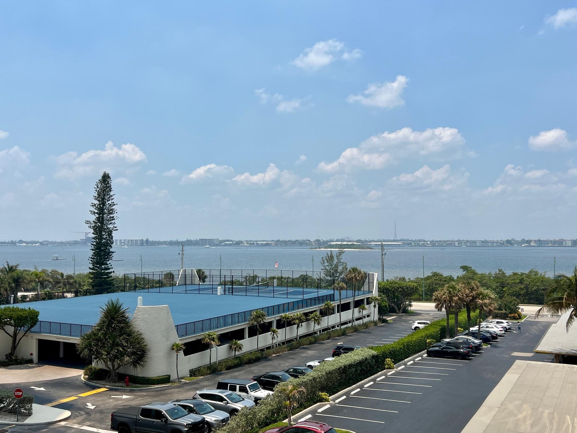 AQUARIUS CONDO - Residential Lease