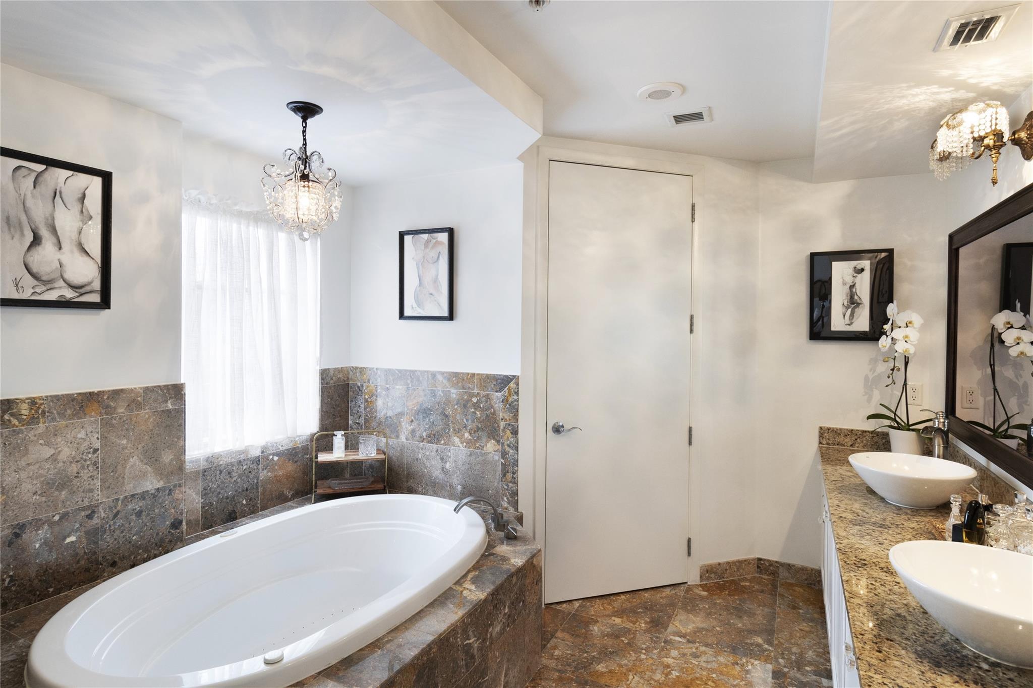 FOUNTAINS ON OCEAN BLVD - Residential