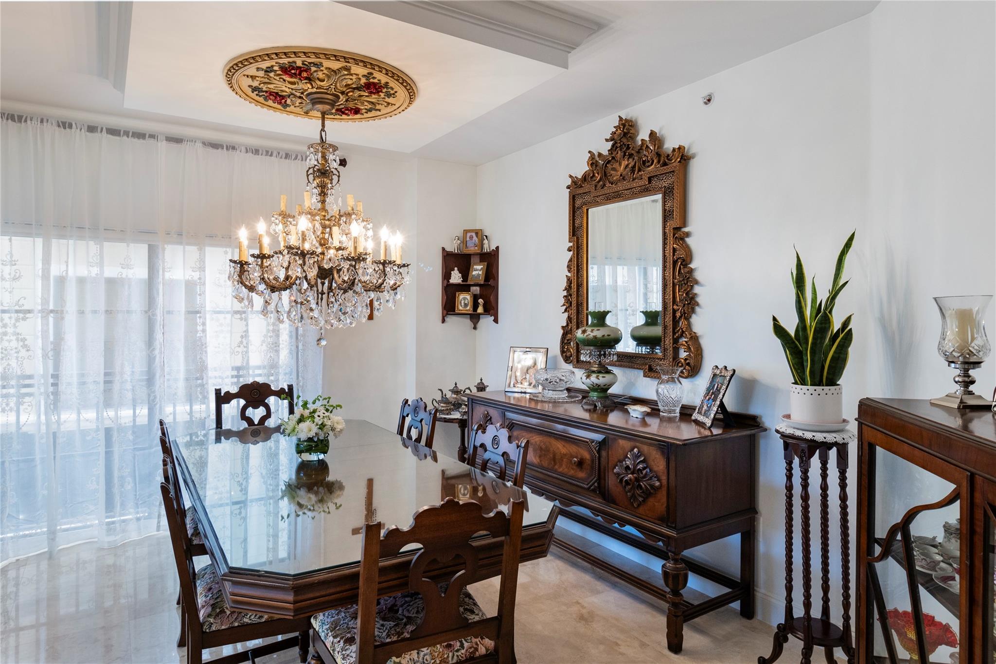 FOUNTAINS ON OCEAN BLVD - Residential