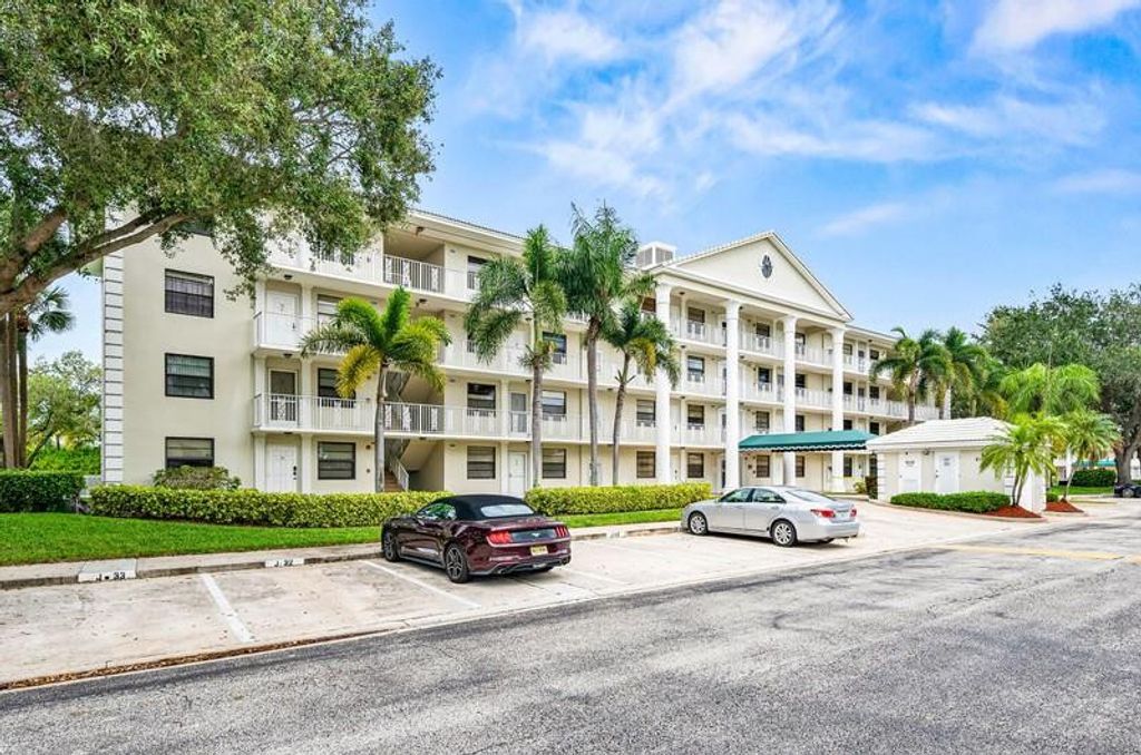 Photo of 6109 Balboa Circle #304, Boca Raton, FL 33433 (MLS # F10535503)