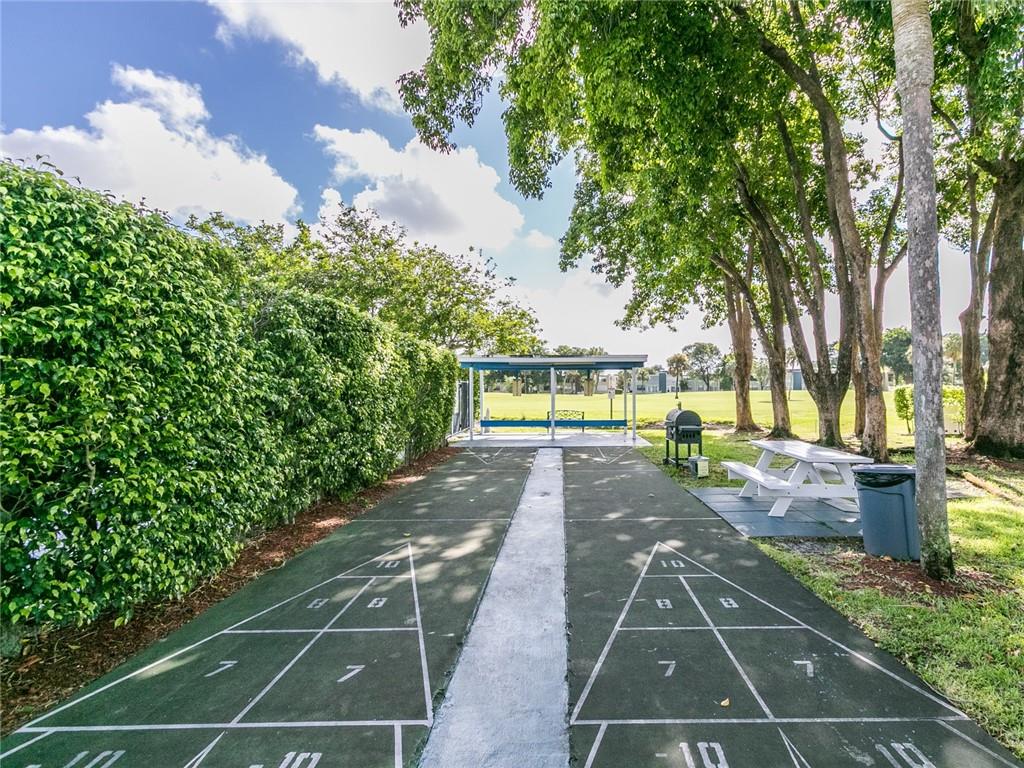 Palm Springs 2 - Residential