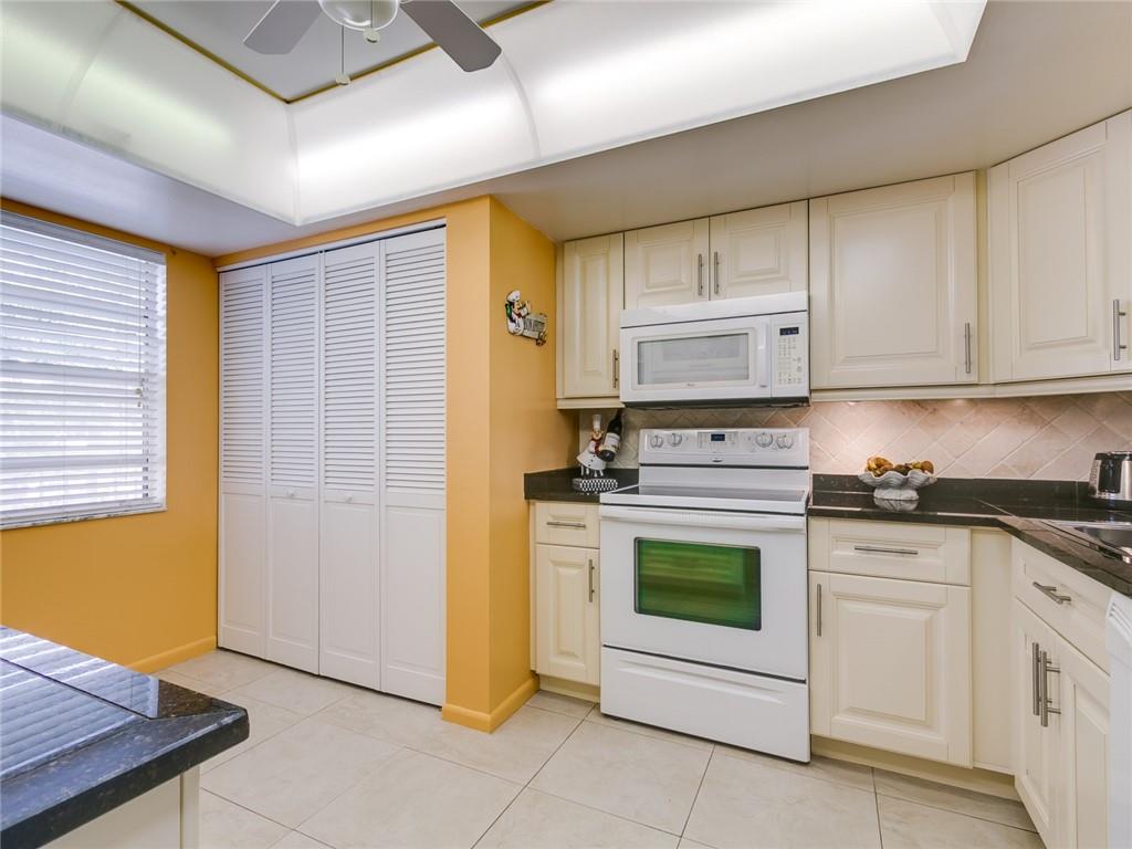 Palm Springs 2 - Residential