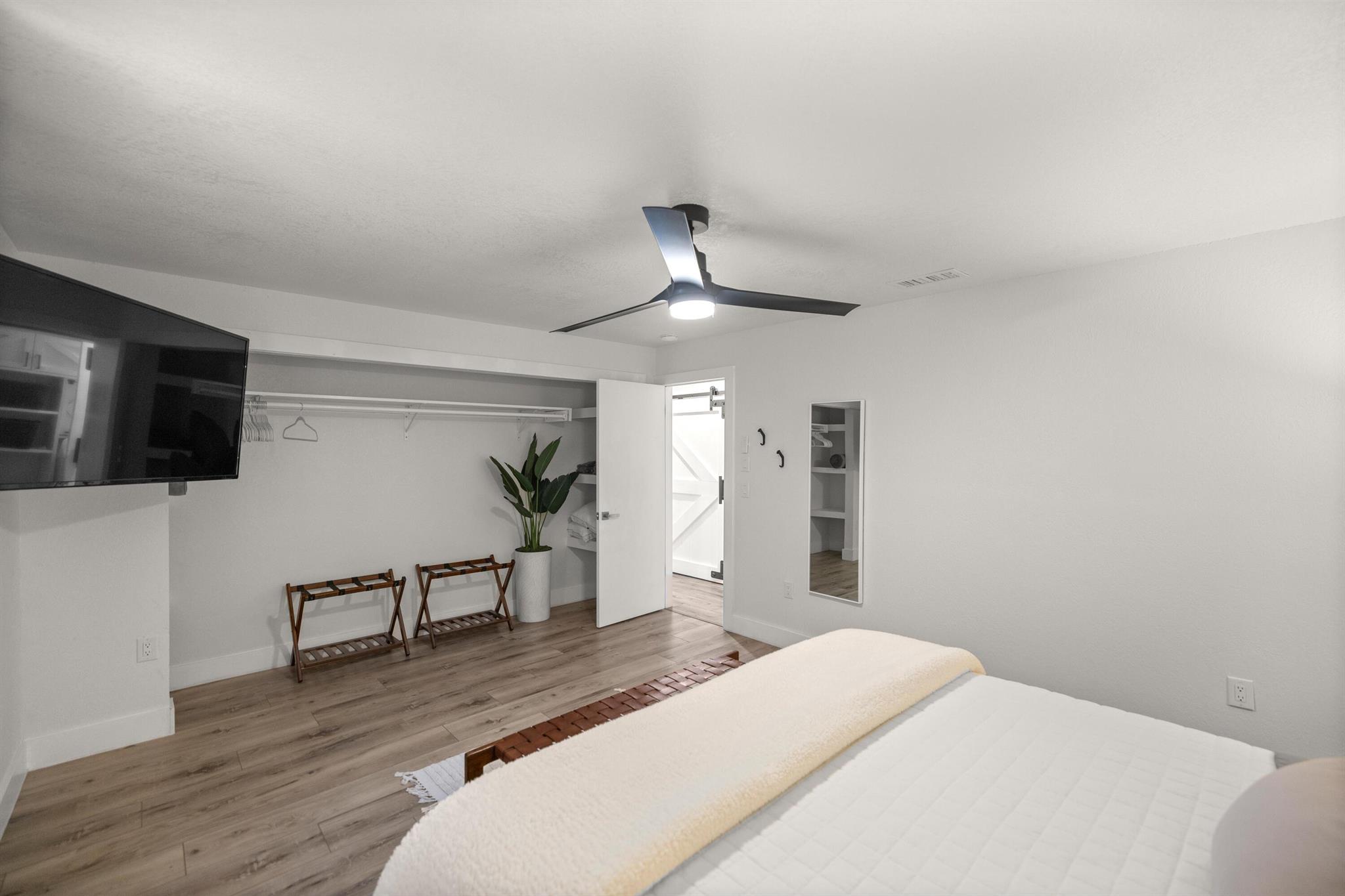 Western Center - Residential Lease