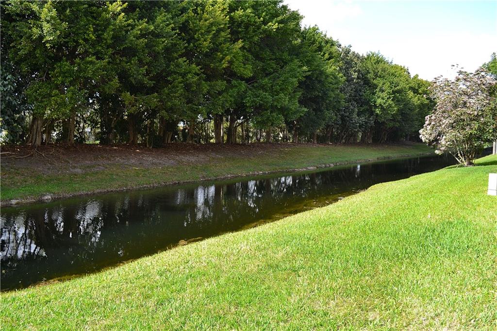 Raquet Club - Residential