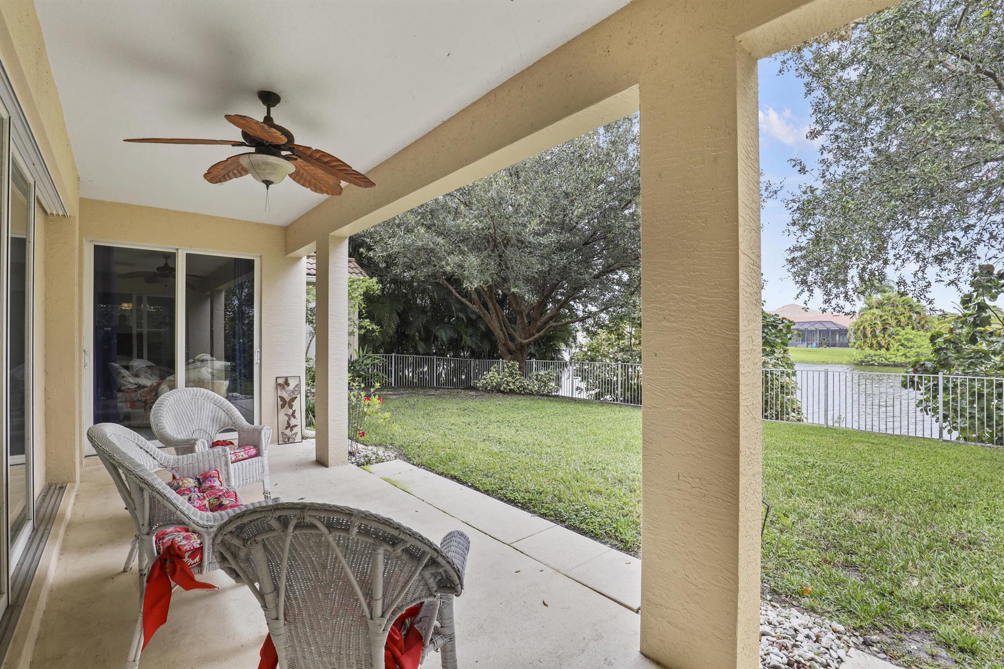 LAKE TUSCANY - Residential