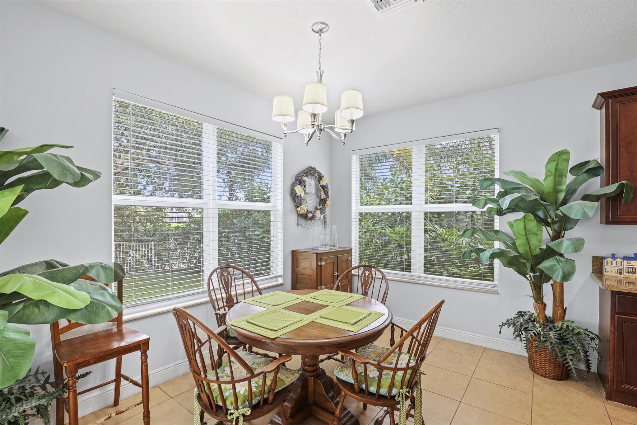 LAKE TUSCANY - Residential