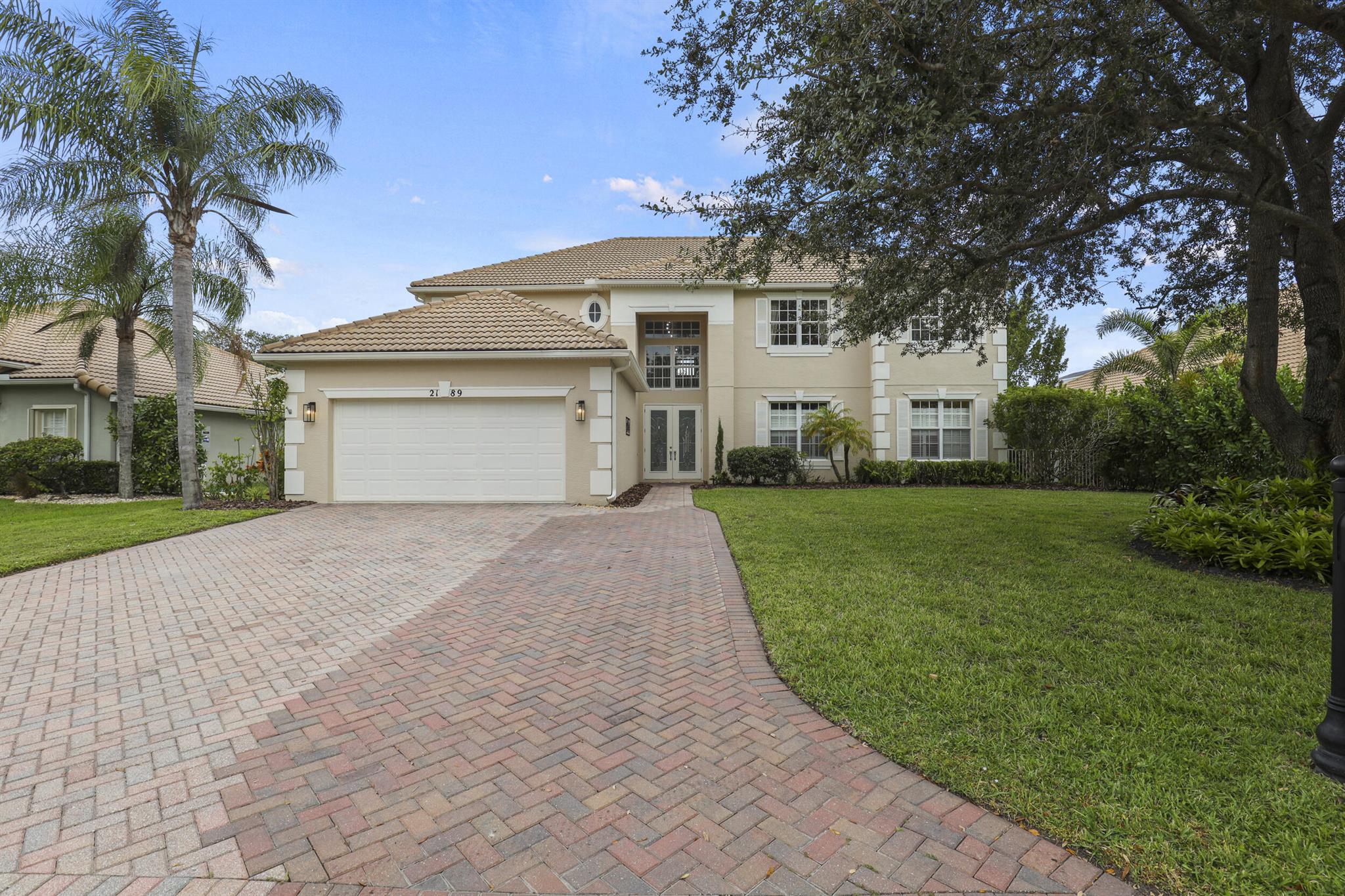LAKE TUSCANY - Residential