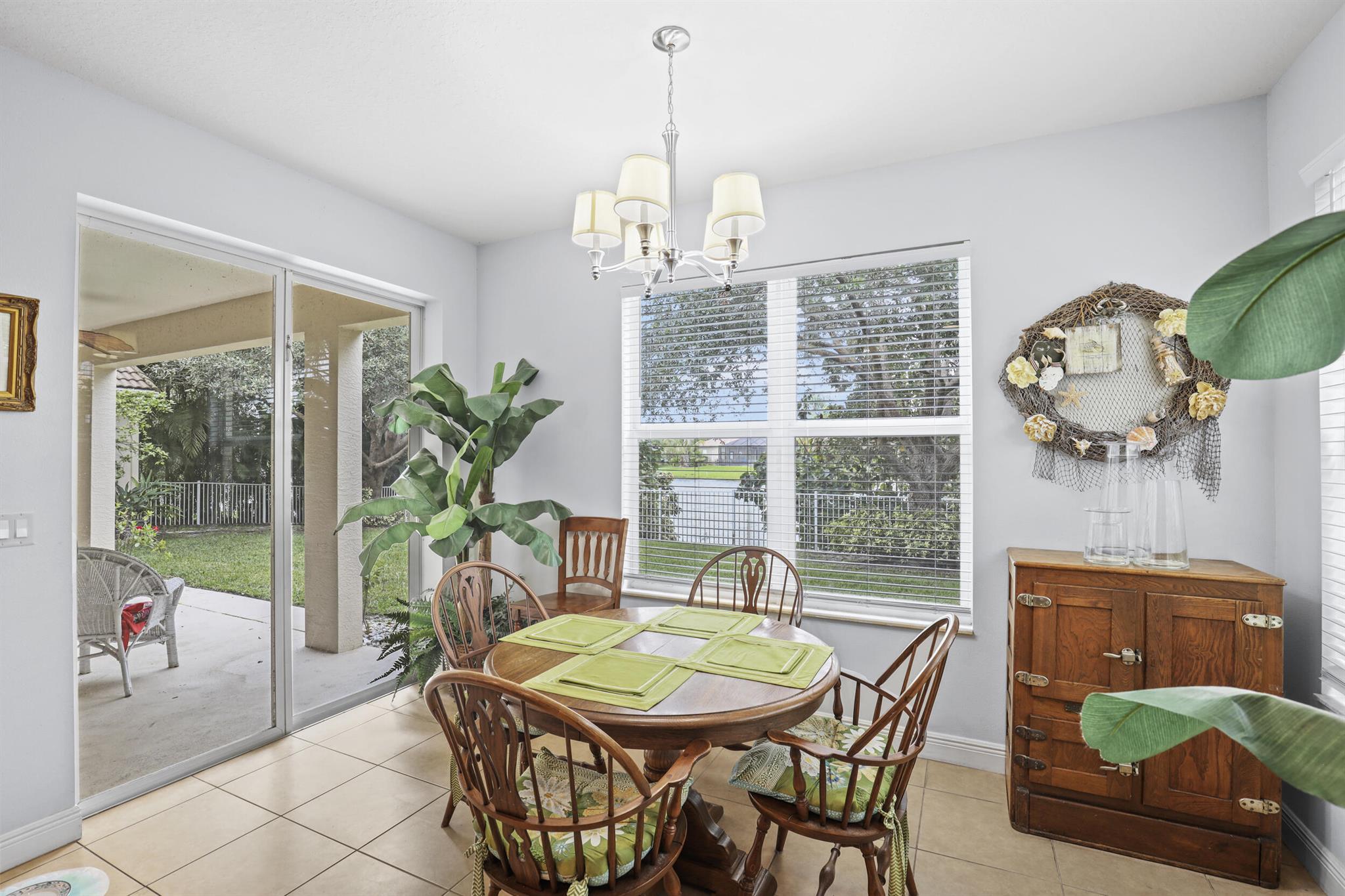 LAKE TUSCANY - Residential