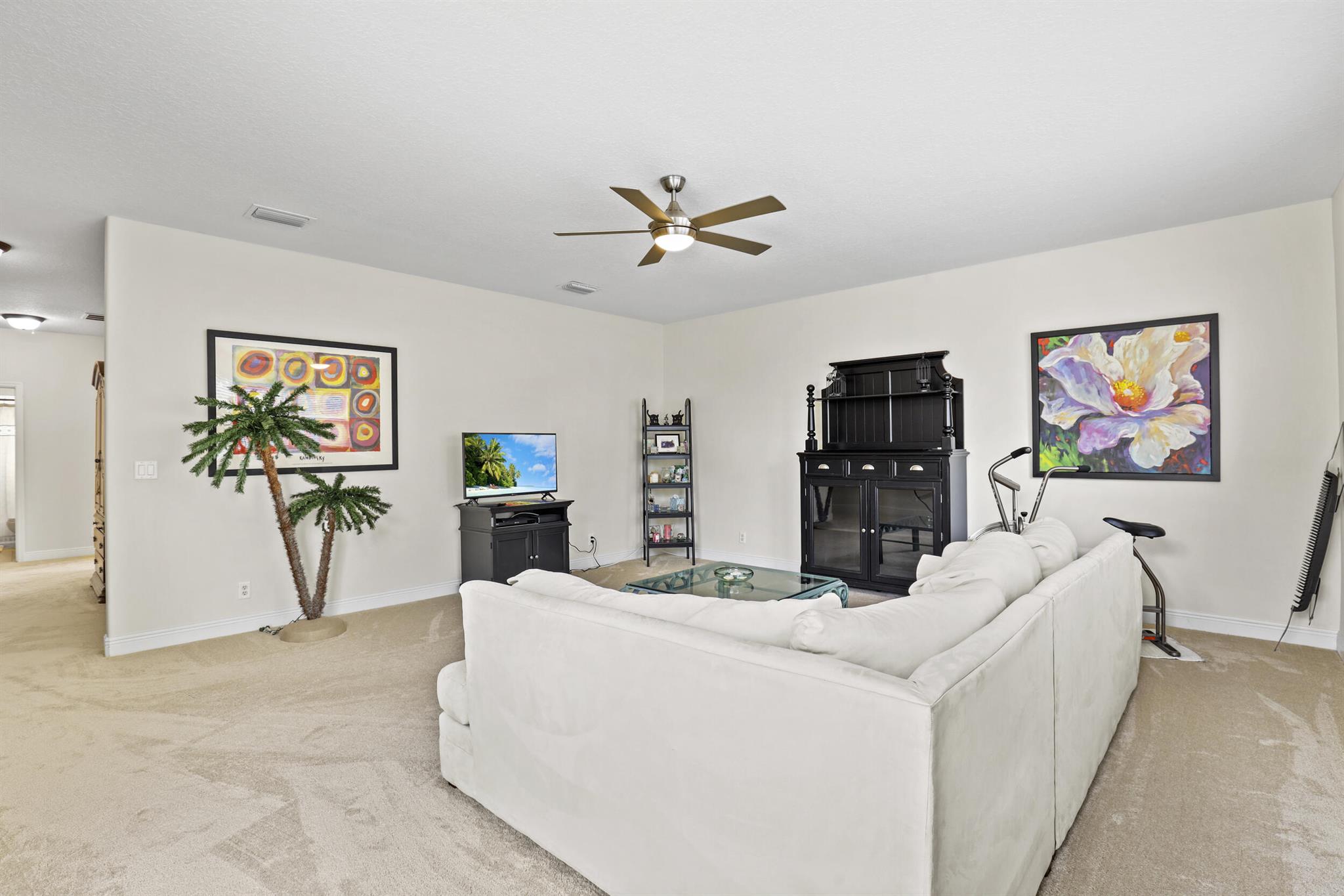 LAKE TUSCANY - Residential