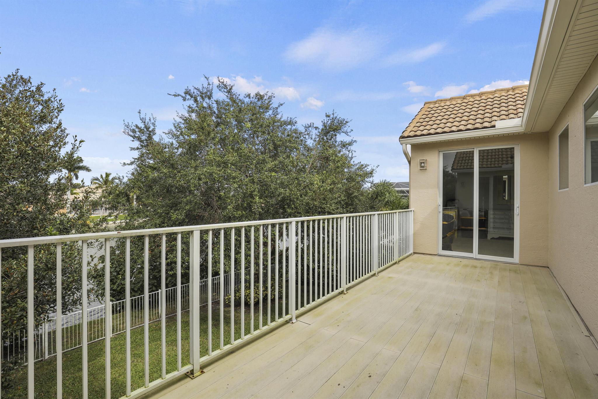 LAKE TUSCANY - Residential