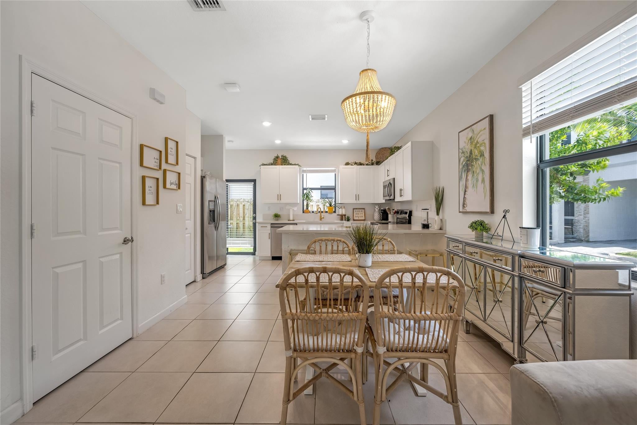 1622 SW 28TH Court
