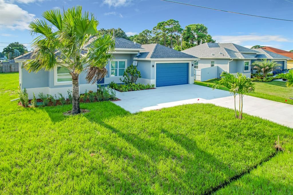 Photo of 325 SW Becker Road, Port St Lucie, FL 34953 (MLS # R10860320)