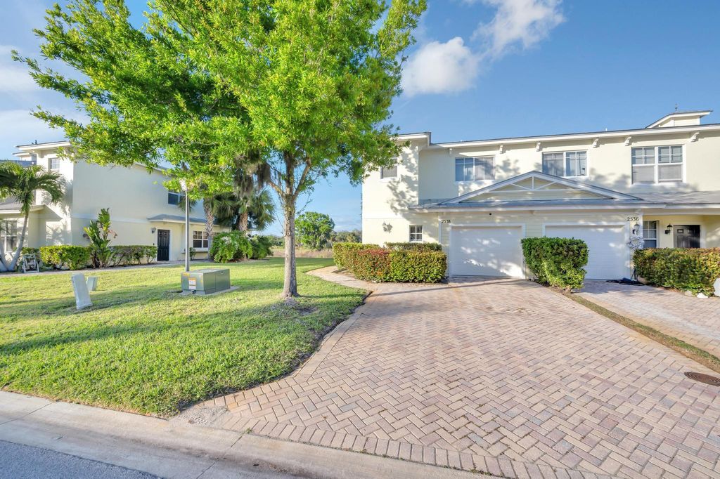 Photo of 2538 Creekside Drive, Fort Pierce, FL 34981 (MLS # R10957864)