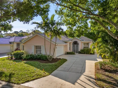 5082 SE Inkwood Way, Hobe Sound, FL MLS: R11062741