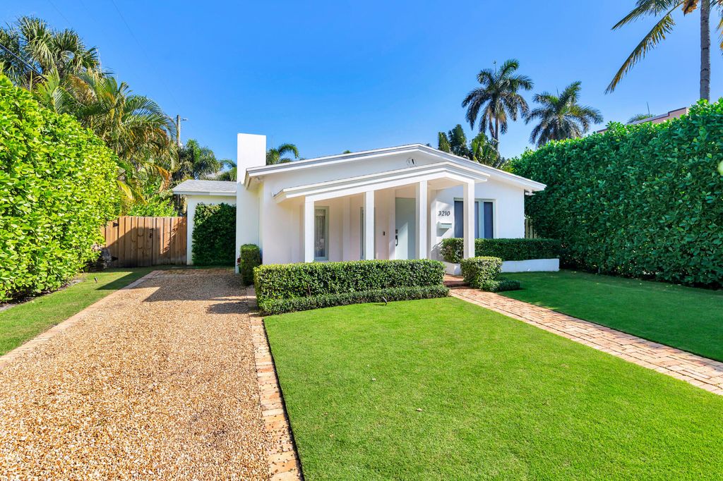 Photo of 3210 Vincent Road, West Palm Beach, FL 33405 (MLS # B26022213)