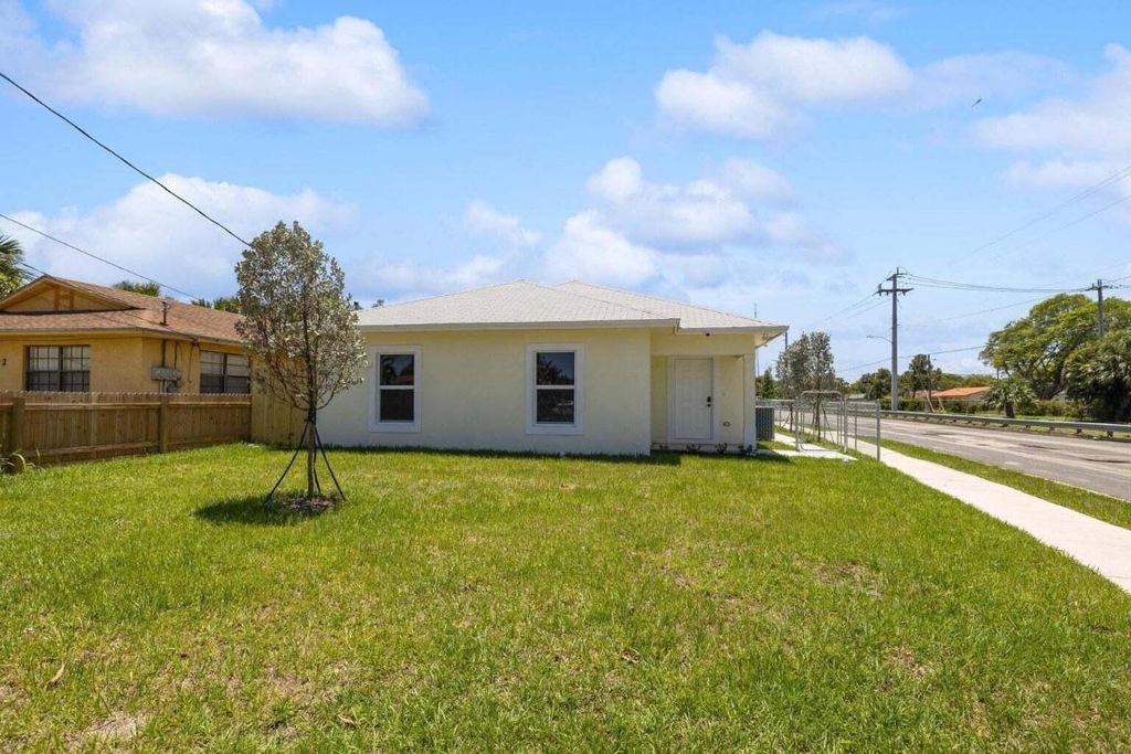 Photo of 1132 11th Street, West Palm Beach, FL 33401 (MLS # R11050057)