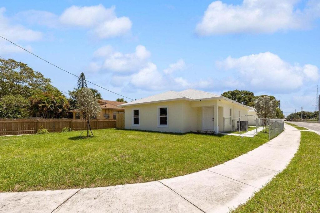 Photo of 1132 11th Street, West Palm Beach, FL 33401 (MLS # R11050057)