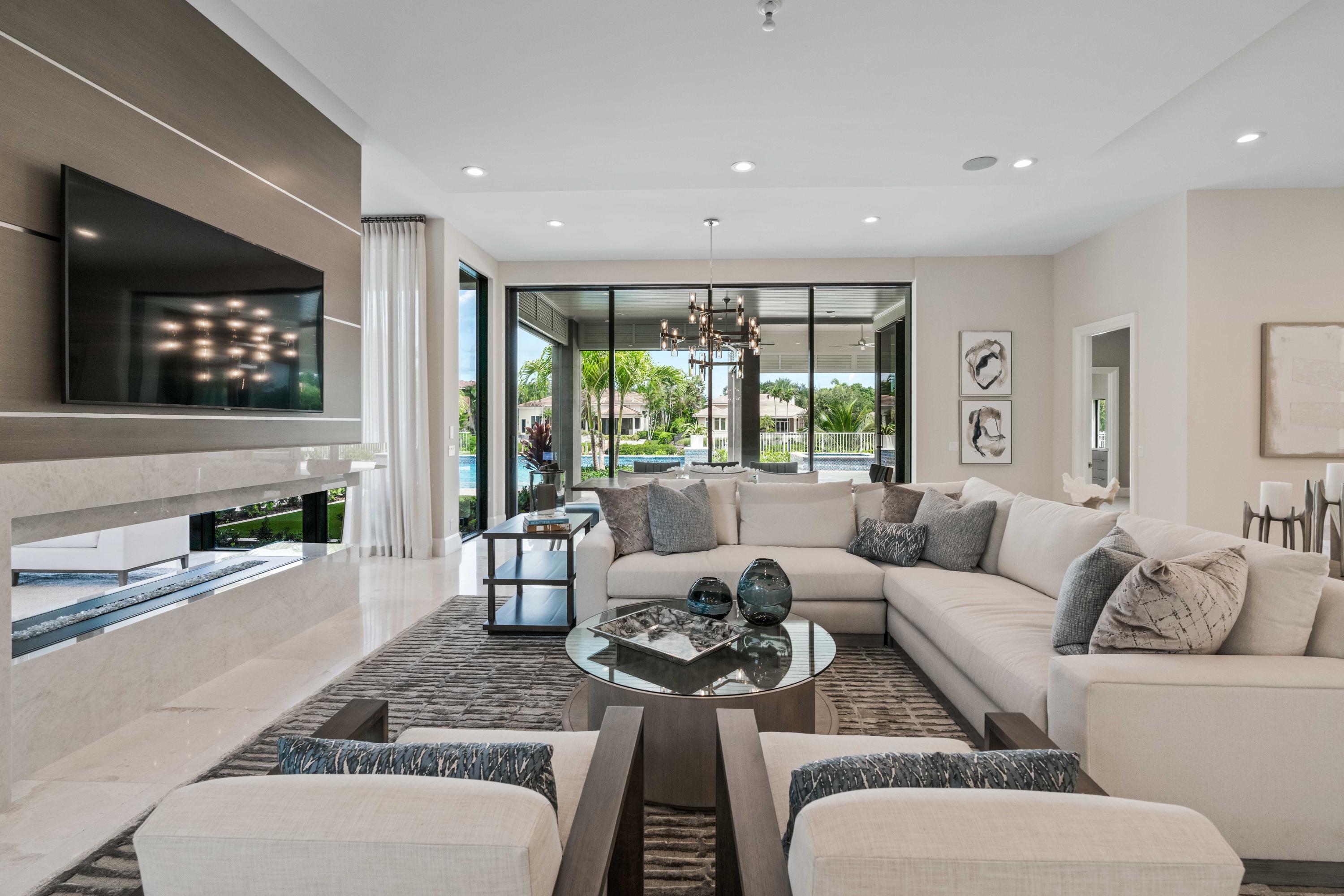 ADMIRALS COVE - Residential