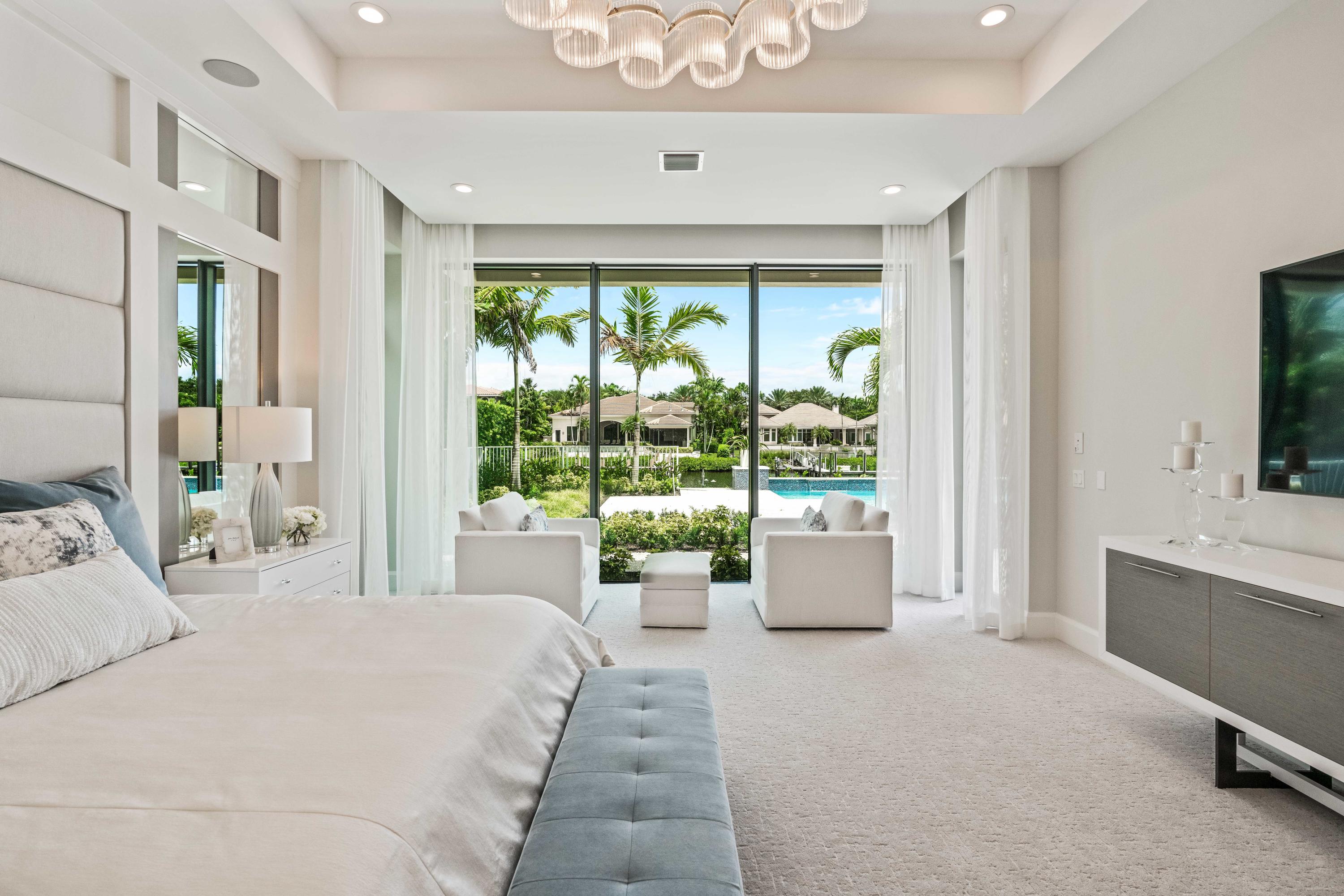 ADMIRALS COVE - Residential